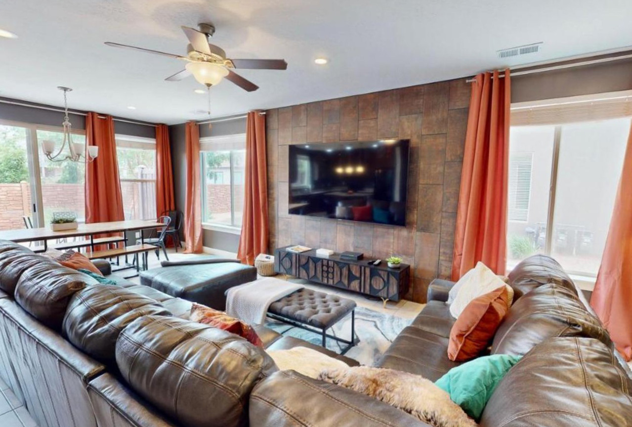 Moab Guest Houses